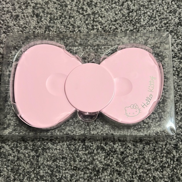 Hello Kitty® Pink Bow Large LED Compact Mirror Impressions NIB - Picture 2 of 5